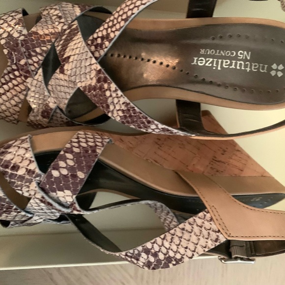 💰💰💰Naturalizer Phyton heels - Picture 13 of 13